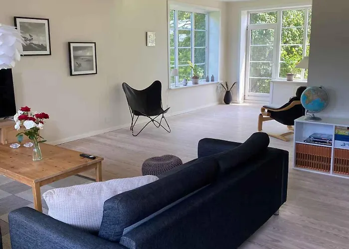 Feriehus Spacious Country Near Forest And Border *